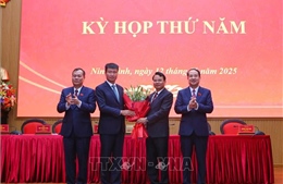 Ông Trần Huy Tuấn giữ chức Chủ tịch UBND tỉnh Ninh Bình