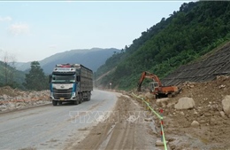 Khẩn trương xử lý 21 điểm sạt lở trên tuyến cao tốc La Sơn – Hòa Liên