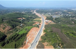 ‘Thúc’ tiến độ bồi thường, hỗ trợ, tái định cư Dự án đường Hồ Chí Minh đoạn Chợ Chu - Ngã ba Trung Sơn