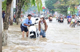 Triều cường ở Cần Thơ vượt báo động III trở lại