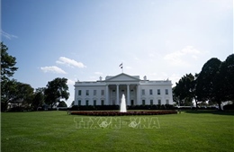 Nhà Trắng chuẩn bị &#39;kế hoạch B&#39; trước phán quyết về thuế quan của Tòa án Tối cao