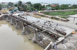 Xây dựng các kịch bản và chủ động vận hành hạ thấp mực nước đón lũ