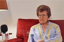 Bộ trưởng Bộ Ngoại giao Lê Hoài Trung gửi thư chia buồn bà Cora và ông Peter Weiss qua đời