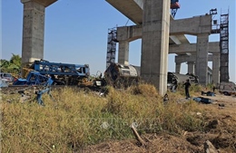 Thái Lan: Yêu cầu truy cứu trách nhiệm vụ sập cần cẩu gây thương vong nghiêm trọng