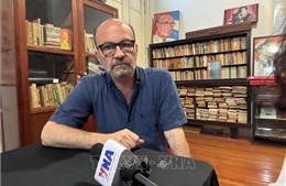 Việt Nam kiên định con đường đổi mới, vững vàng vượt qua thách thức