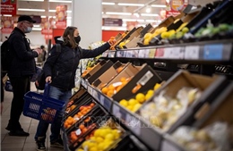 Lạm phát tại Anh tăng cao hơn dự kiến