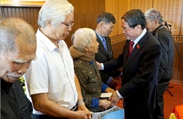 Phó Chủ tịch Quốc hội Nguyễn Đức Hải thăm, tặng quà Tết các đối tượng chính sách