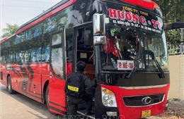 Xe khách 45 chỗ nhồi nhét 54 người bị xử phạt 67,5 triệu đồng