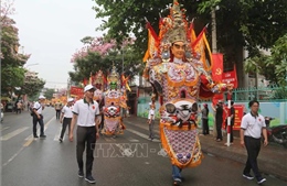 Đặc sắc lễ nghinh thần trên đường phố Đồng Nai