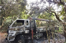 Vướng dây điện, xe cẩu cháy khiến lái xe tử vong