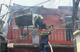 Cháy nhiều căn nhà trong hẻm tại TP Hồ Chí Minh