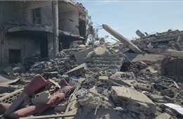 Hezbollah bắn hàng loạt tên lửa chính xác về phía Israel