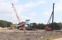 Gỡ vướng nguồn cung vật liệu cho cao tốc Cà Mau - Đất Mũi