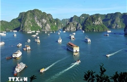 Chính thức mở tuyến du lịch biển xuyên vùng di sản giữa vịnh Hạ Long và vịnh Lan Hạ