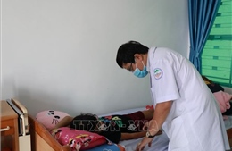 Chuyển từ điều trị sang chăm sóc sức khỏe nhân dân