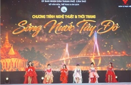 Ấn tượng Chương trình nghệ thuật và thời trang ‘Sông nước Tây Đô’