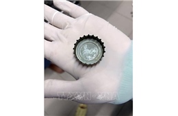 Sơ ý trên bàn nhậu, vô tình nuốt nắp chai bia