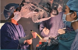 Lần đầu tiên điều trị động kinh dưới hướng dẫn của điện não đồ vỏ não ECoG