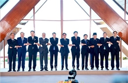 Thủ tướng dự Phiên họp hẹp Hội nghị Cấp cao ASEAN lần thứ 48
