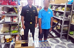 Thu giữ gần 500 bao thuốc lá không rõ nguồn gốc