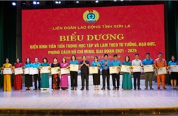 Học và làm theo Bác: Nhân rộng điển hình tiên tiến trong lao động, sản xuất và công tác