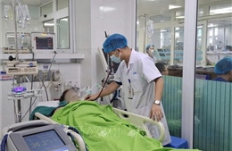  Hôn mê, suy đa tạng do làm việc dưới trời nắng gắt