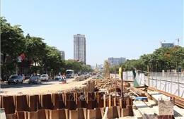 Căng mình trong nắng nóng thi công các dự án trọng điểm