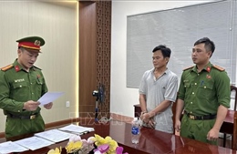 Khởi tố tài xế vượt ẩu, khiến 2 người tử vong