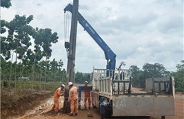 Đồng Nai: Di dời các trụ điện nằm giữa đường sau phản ánh của báo chí