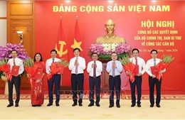 Hội nghị công bố các quyết định của Bộ Chính trị, Ban Bí thư về công tác cán bộ