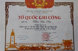 Trao bằng 'Tổ quốc ghi công' tri ân các liệt sĩ