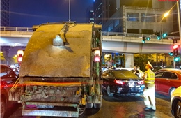 Hà Nội ra quân xử phạt xe rác vi phạm vệ sinh môi trường