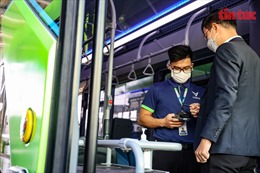 Hà Nội khai trương tuyến xe buýt điện đầu tiên, thêm loại hình vé điện tử
