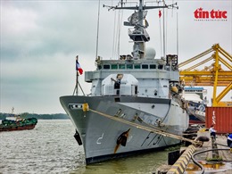 Cận cảnh tàu tuần dương PRAIRIAL của Pháp tại Việt Nam
