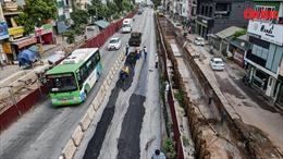 Hà Nội: Gấp rút vá đường Âu Cơ, đảm bảo an toàn giao thông