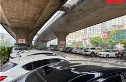 Bộ GTVT phản hồi đề xuất trông giữ xe dưới gầm cầu vượt tại Hà Nội