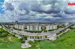 Ảnh 360: 5 tòa chung cư giãn dân phố cổ Hà Nội xây xong hơn 11 năm không người ở
