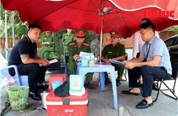 Xử phạt nghiêm công ty hết phép vẫn chiếm dụng lòng đường, vỉa hè trông giữ xe