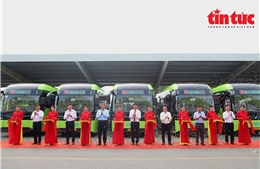 Ra mắt tuyến buýt điện số 43: Hà Nội tiến thêm một bước xanh trong giao thông đô thị