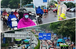 Giao thông Hà Nội ùn tắc trong mưa rét 