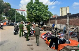 Hà Đông mở cao điểm xử lý chợ cóc, chợ tạm