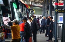 Hà Nội chống ùn tắc quanh các bến xe