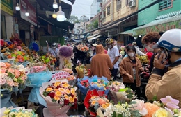 TP Hồ Chí Minh: Hoa tươi hút khách trong ngày 20/10