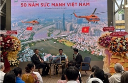 TP Hồ Chí Minh: Khai mạc triển lãm và ra mắt sách ảnh &#39;50 năm sức mạnh Việt Nam&#39;