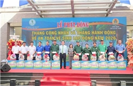 VRG chăm lo đời sống người lao động trong tháng công nhân