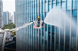 Trung Quốc rà soát các toà nhà cao tầng sau vụ cháy ở Hong Kong