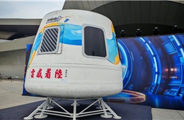 Trung Quốc ra mắt tàu vũ trụ có người lái thương mại đầu tiên