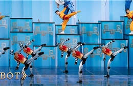 Robot hình người trở thành tâm điểm Gala Xuân tại Trung Quốc