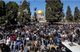 Israel cấm cầu nguyện Ramadan tại Đền thờ Al-Aqsa giữa lúc chiến sự với Iran