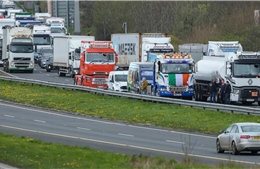 Ireland tê liệt do biểu tình phản đối giá nhiên liệu tăng vọt